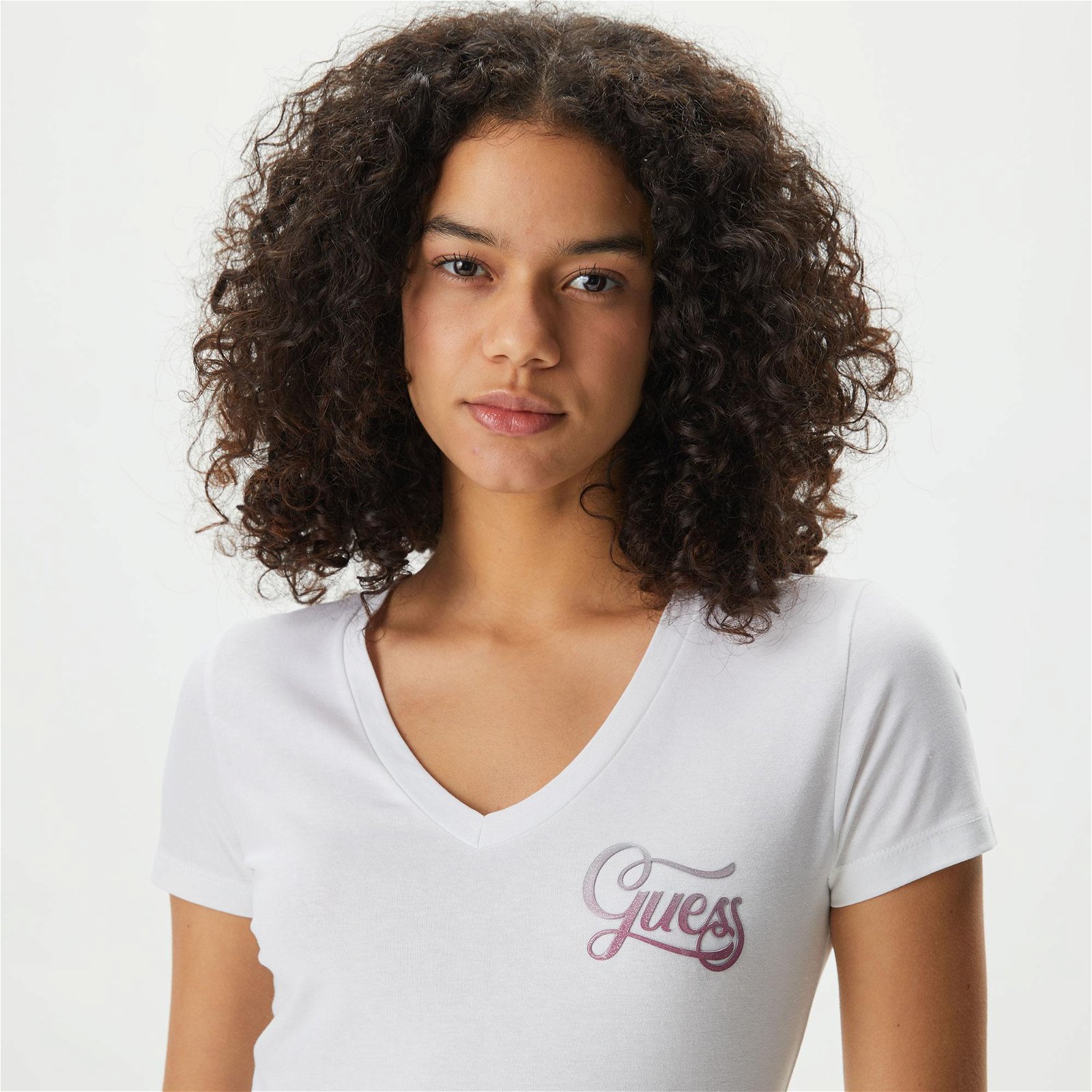 Guess Ss Vn Shaded Glitter Kadın Beyaz T-Shirt