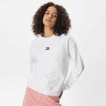  Tommy Jeans Badge Crew Kadın Beyaz Sweatshirt