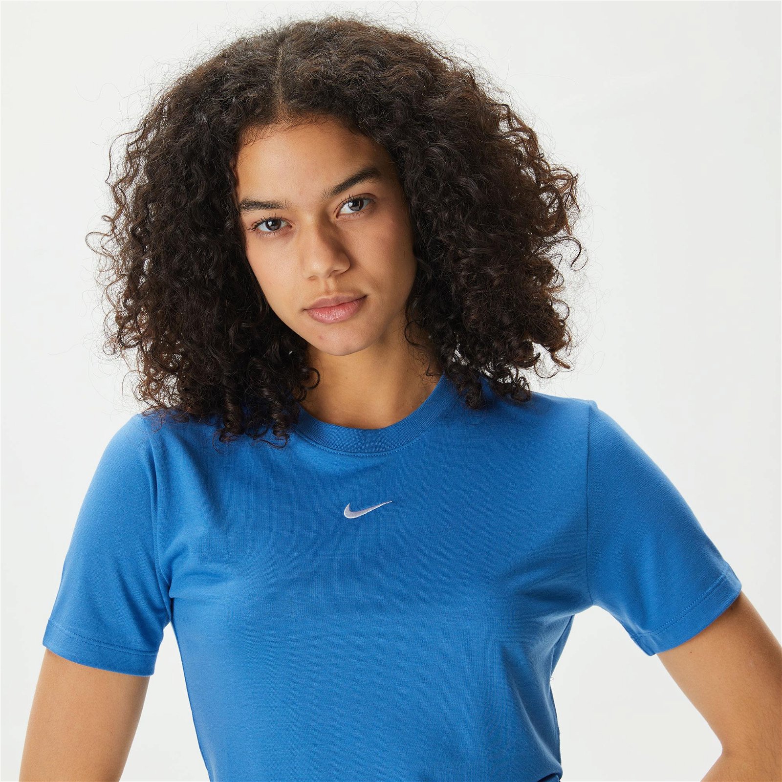 Nike Sportswear Essential Kadın Mavi T-Shirt