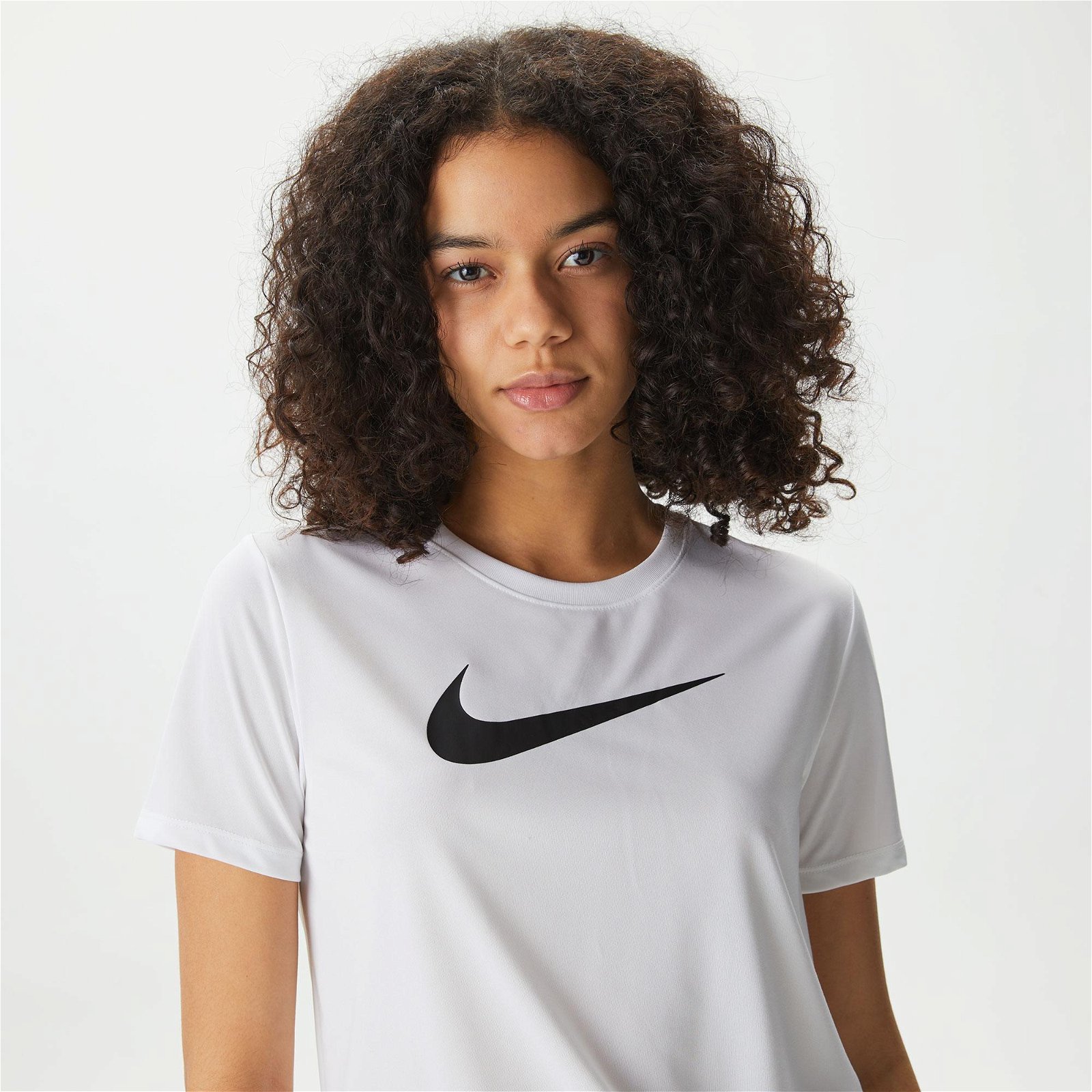 Nike Dri-Fit Graphic Kadın Beyaz  T-Shirt