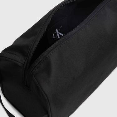  Calvin Klein Jeans Sport Essentials Erkek Siyah Traş Çantası
