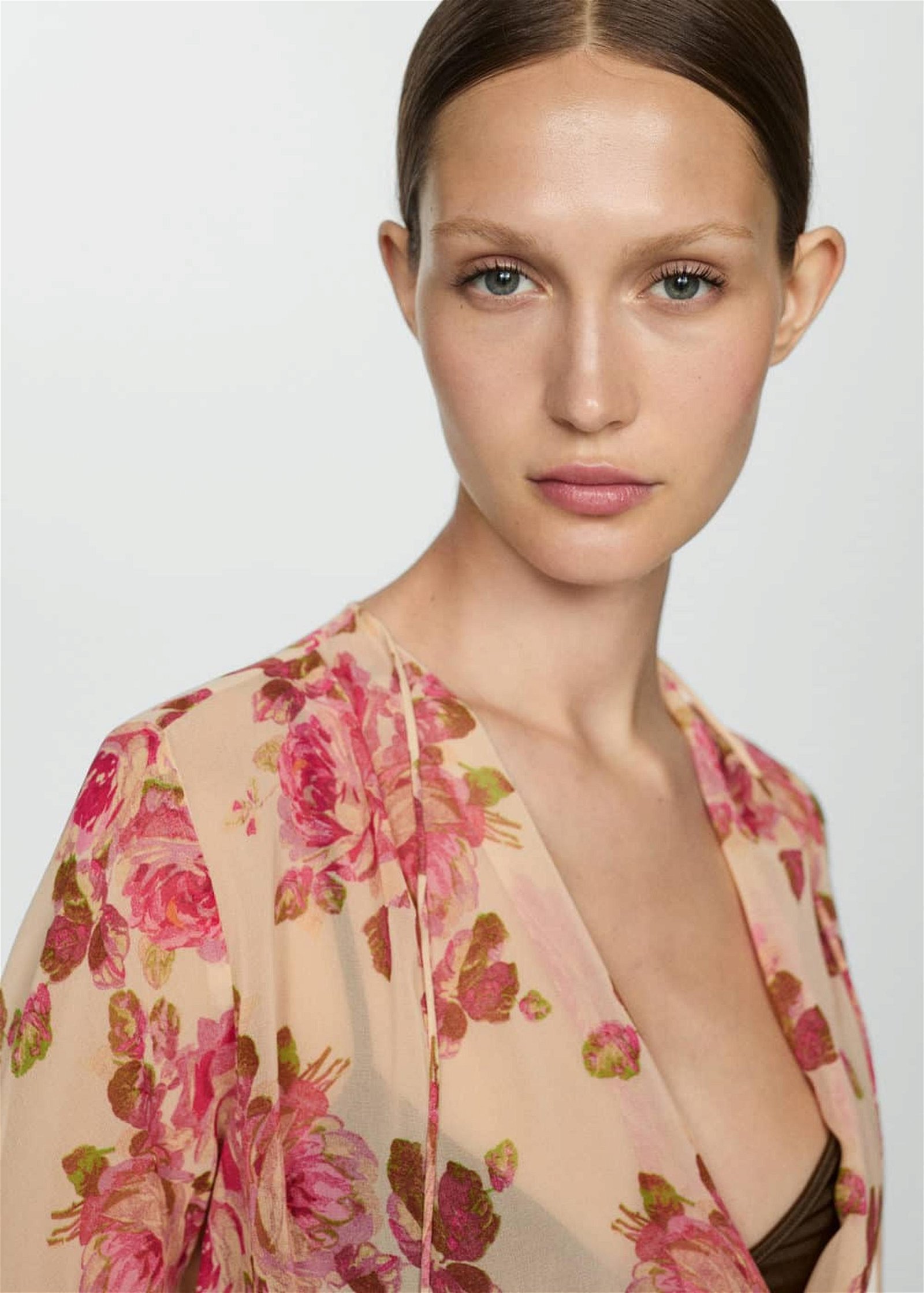 Mango Kadın Çiçek Desenli Anvelop Bluz Ekru