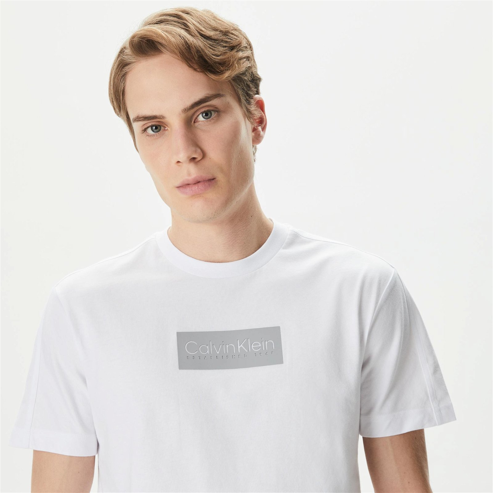 Calvin Klein Seasonal Logo Erkek Beyaz T-Shirt
