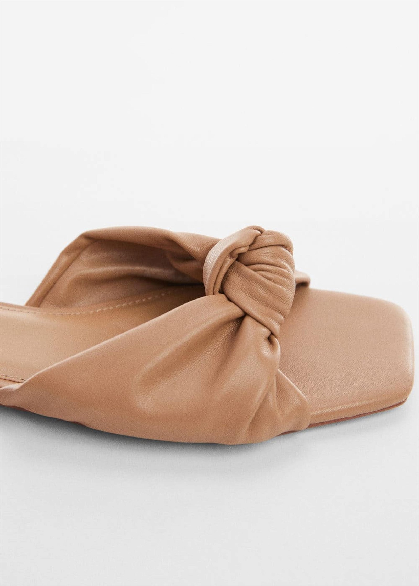 Mango Kadın Kare Burunlu Düğüm Detaylı Sandalet Kahverengi