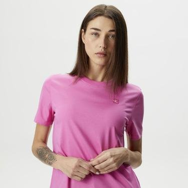  Calvin Klein Jeans Embro Badge Kadın Pembe T-Shirt