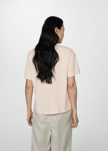  Mango Kadın Kayık Desenli Pamuklu Tişört Bej