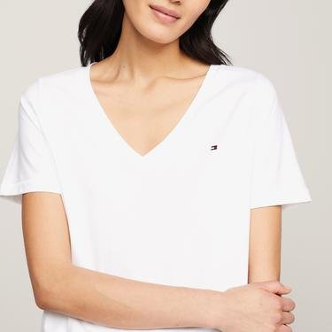  Tommy Hilfiger Modern Regular Kadın Beyaz T-Shirt