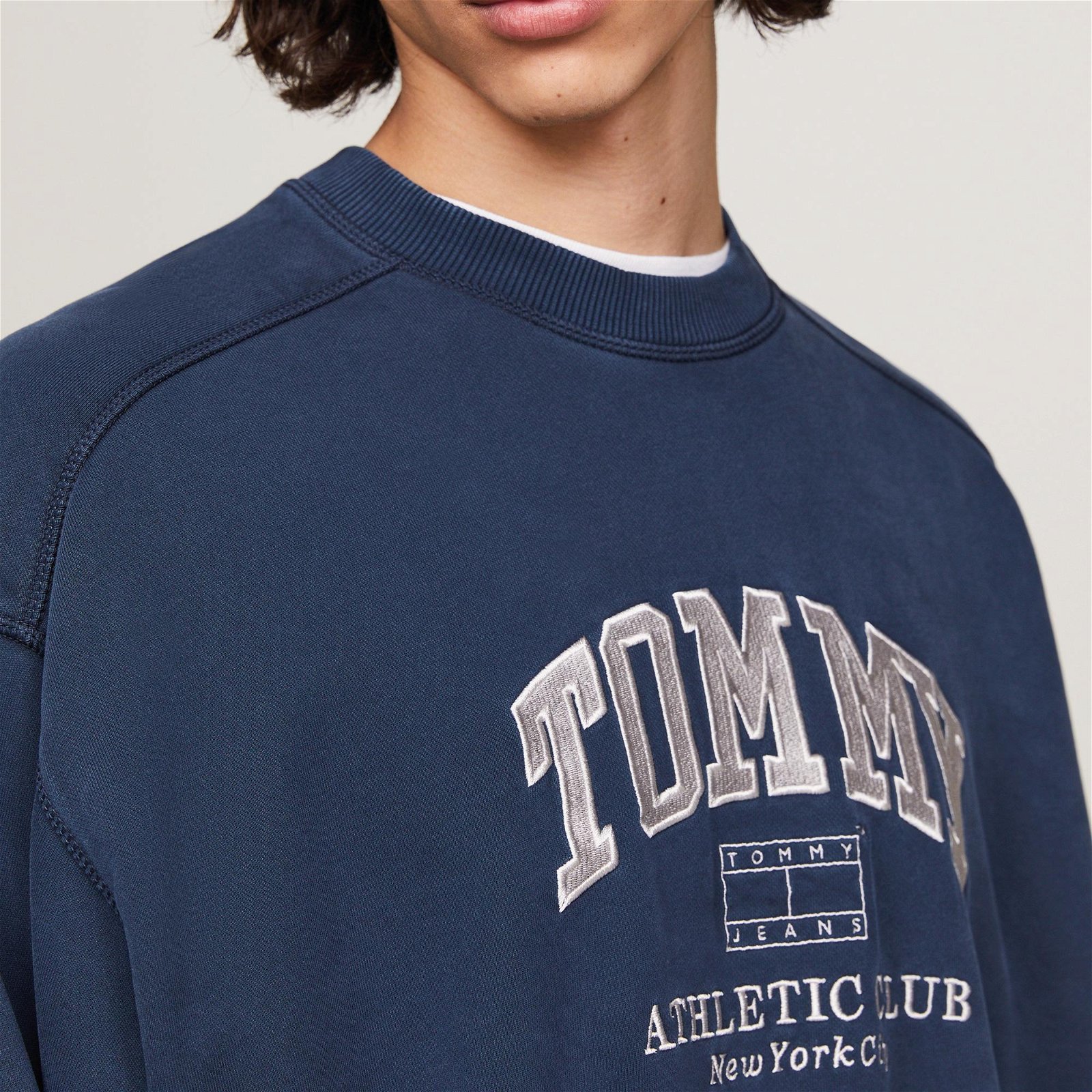 Tommy Jeans Boxy Crew Erkek Mavi Sweatshirt