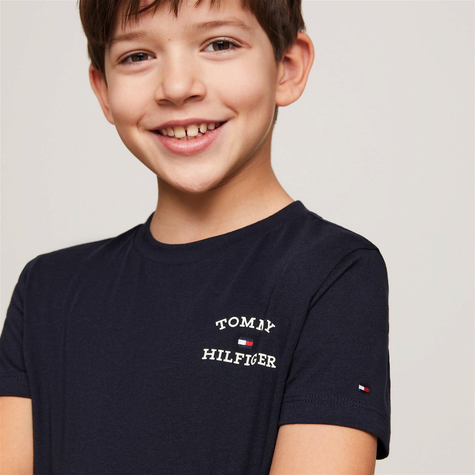 Tommy Hilfiger Logo Erkek Çocuk Lacivert T-Shirt