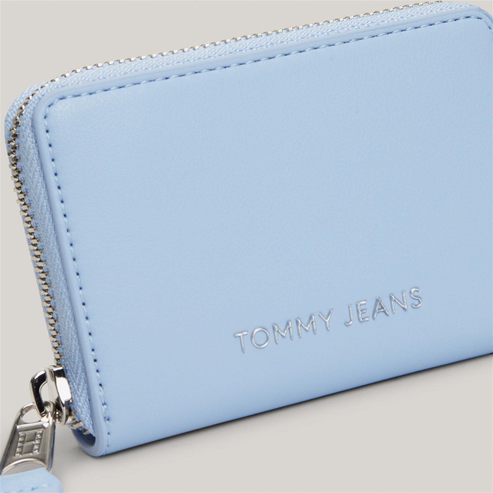 Tommy Jeans Essential Must Small Kadın Mavi Cüzdan