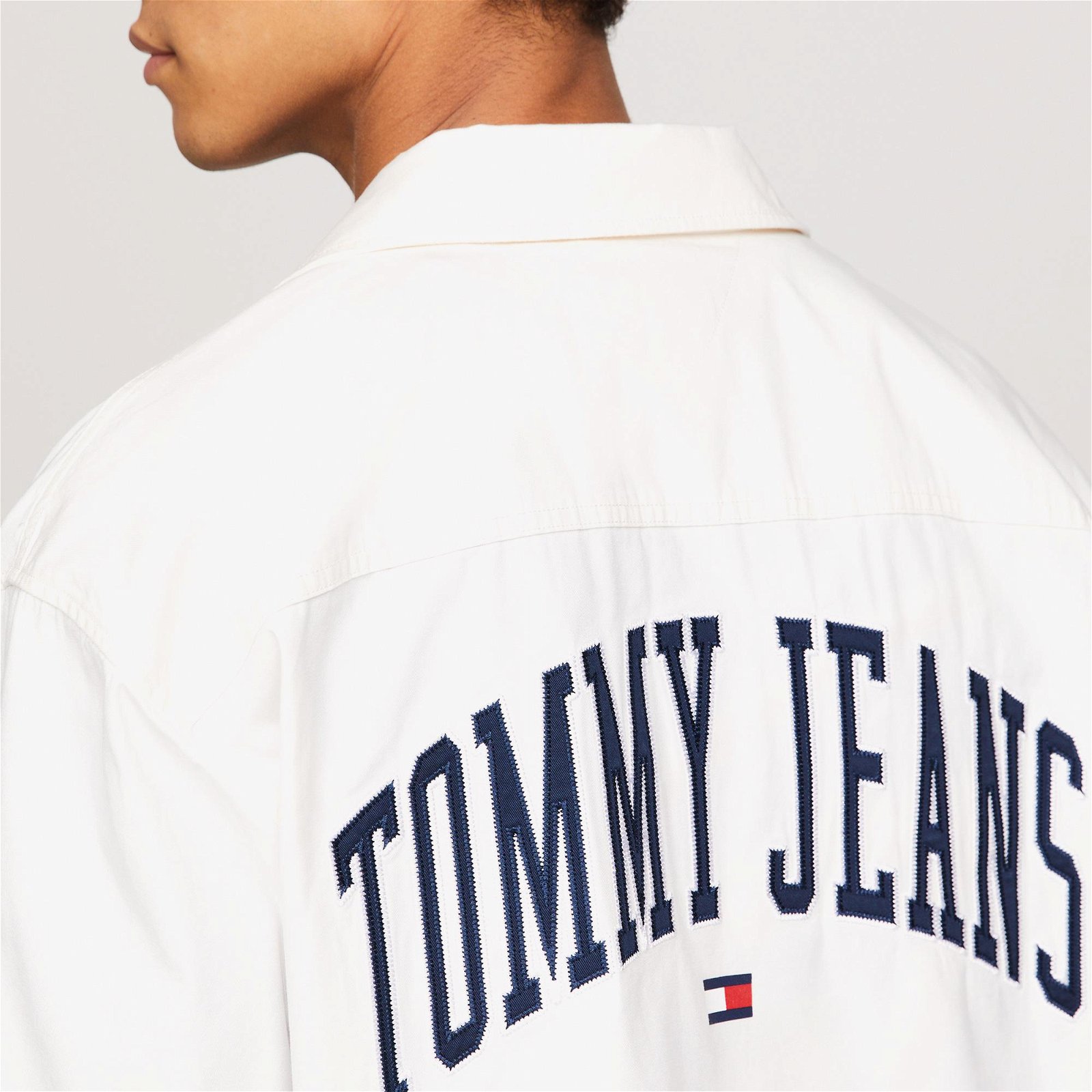Tommy Jeans Varsity Hero Overshirt Erkek Beyaz Gömlek