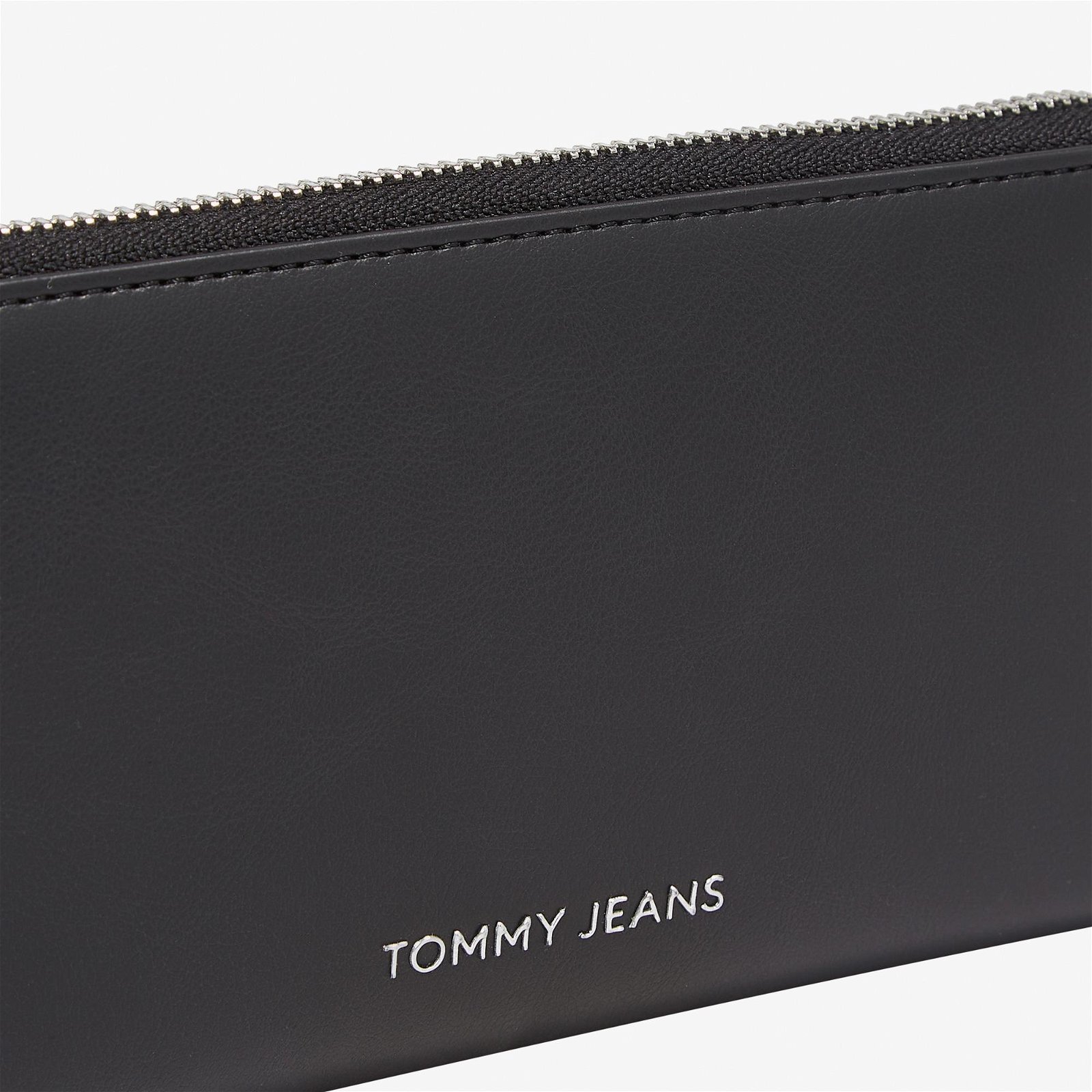Tommy Jeans Essential Must Large Kadın Siyah Cüzdan