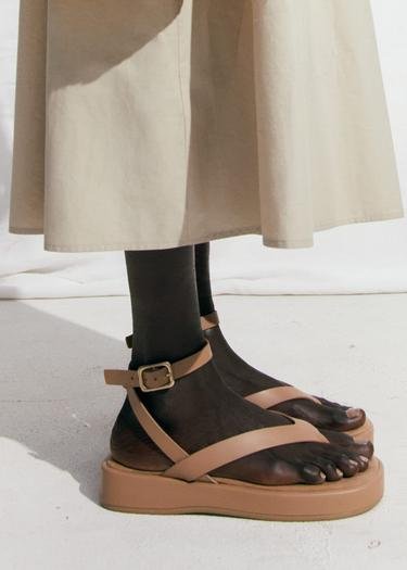  Mango Kadın Platformlu Bantlı Sandalet Kahverengi