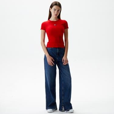  Tommy Jeans Slim Badge Rib Kadın Kırmızı T-Shirt
