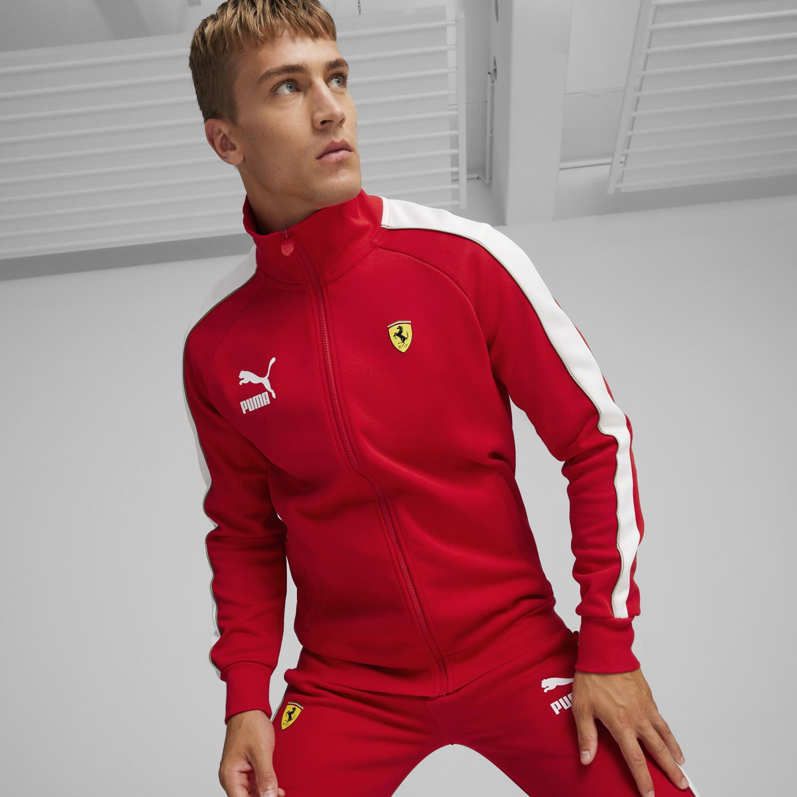 Puma Ferrari Race Iconic T7 Unisex Kırmızı Antrenman Ceketi