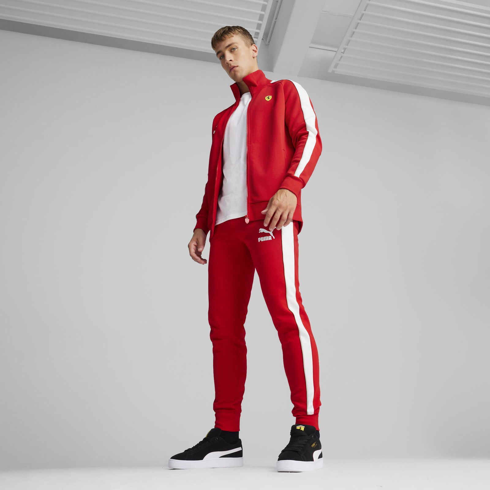 Puma Ferrari Race Iconic T7 Unisex Kırmızı Antrenman Ceketi