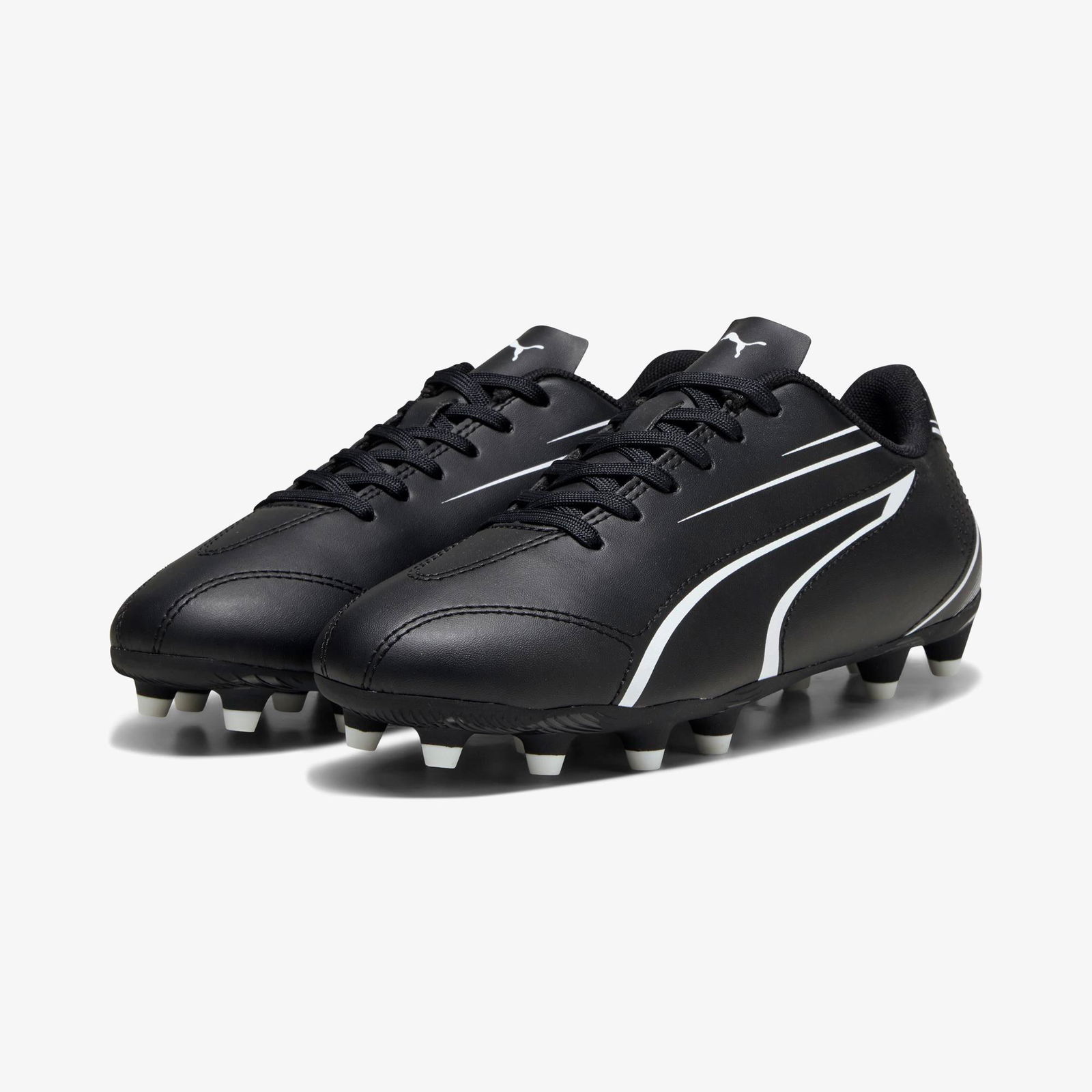 Puma Vitoria Fg/Ag Çocuk Siyah Halı Saha Kramponu
