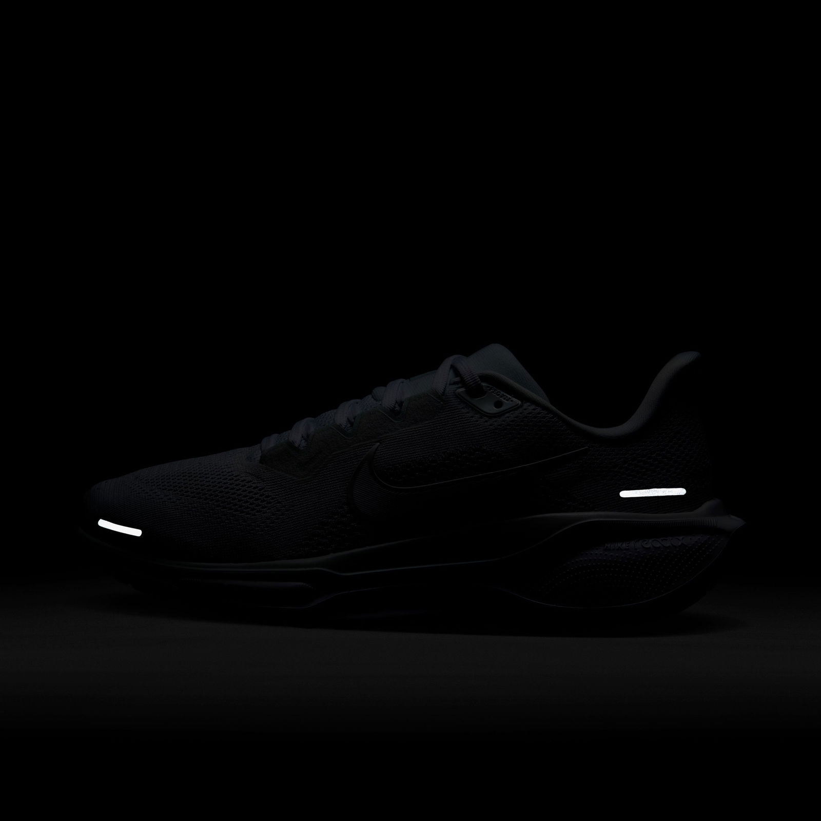 Nike Pegasus 41 Kadın Beyaz Spor Ayakkabı