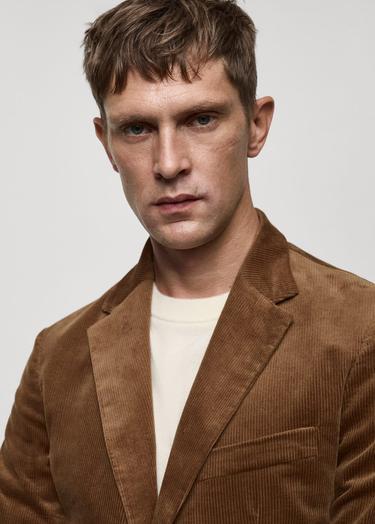  Mango Erkek Dar Kesimli Fitilli Kadife Blazer Ceket Kahverengi