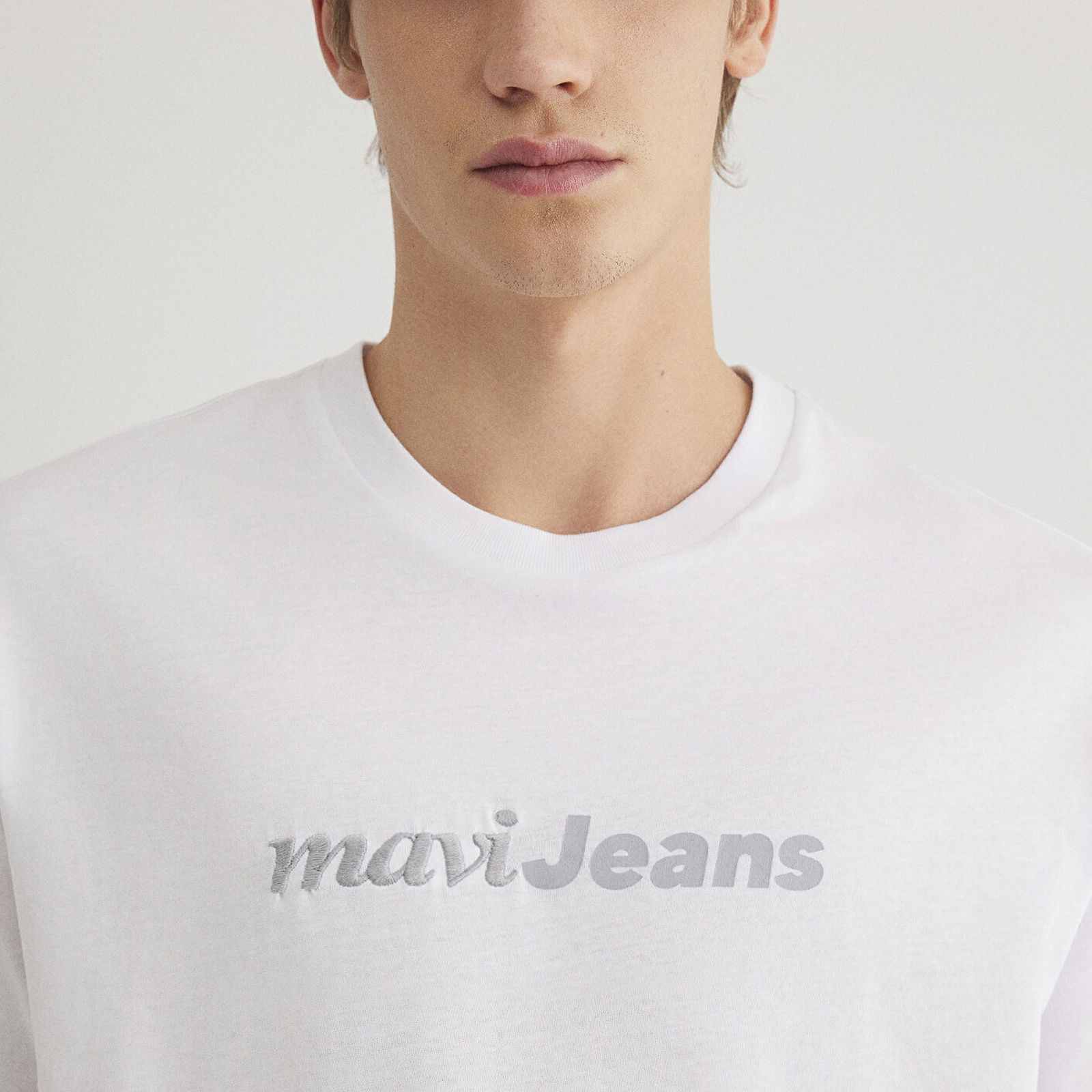 Mavi Mavi Jeans Baskılı Beyaz Tişört Loose Fit / Bol Rahat Kesim 0612523-620