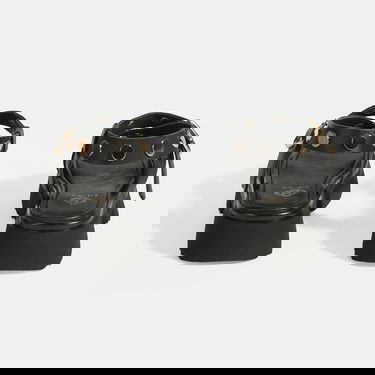  Kadın Siyah Zımba Detaylı Deri Sandalet