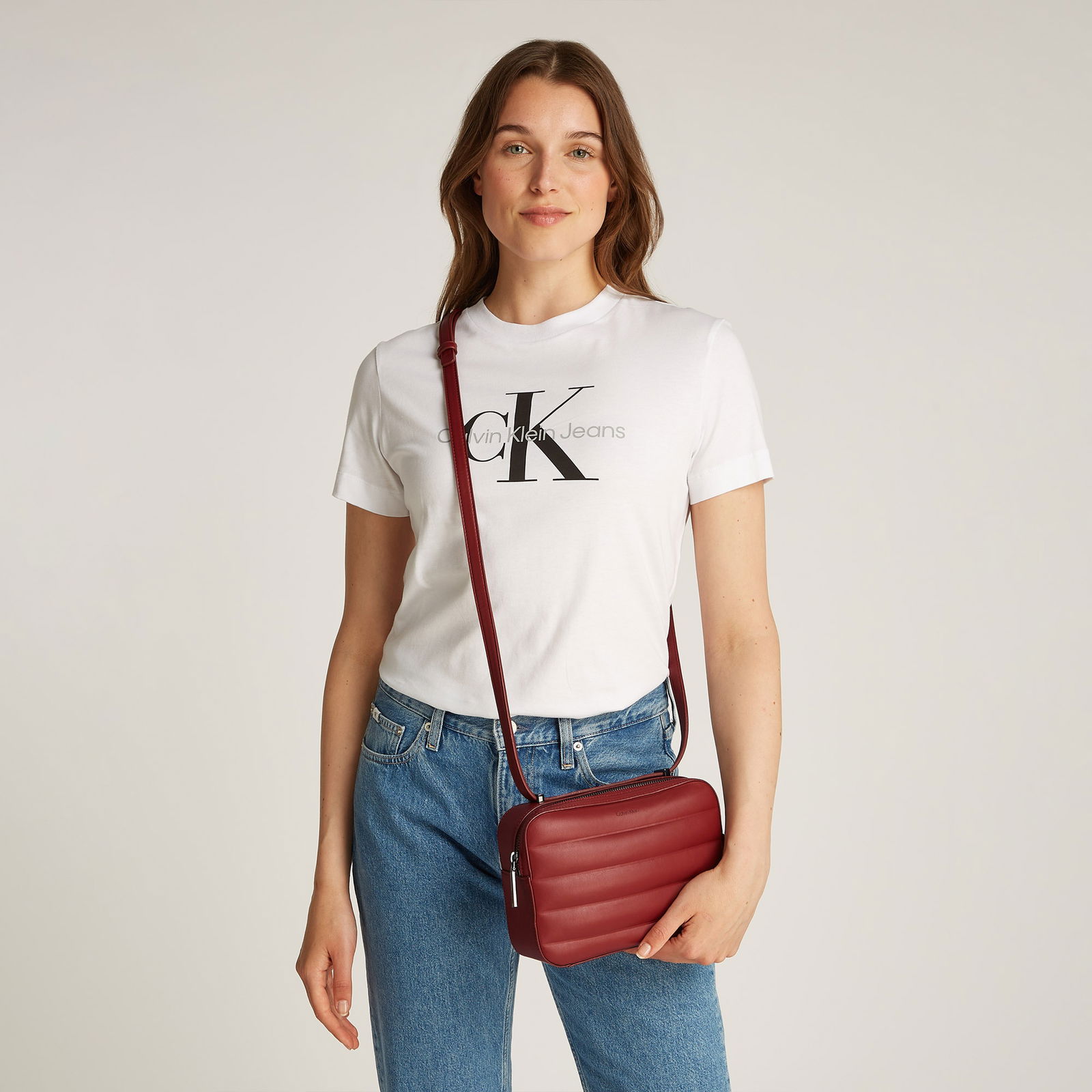 Calvin Klein Kadın Kırmızı Çanta