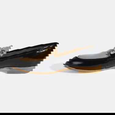  Siyah Kadın Metal Aksesuarlı Slip-On Rugan Loafer