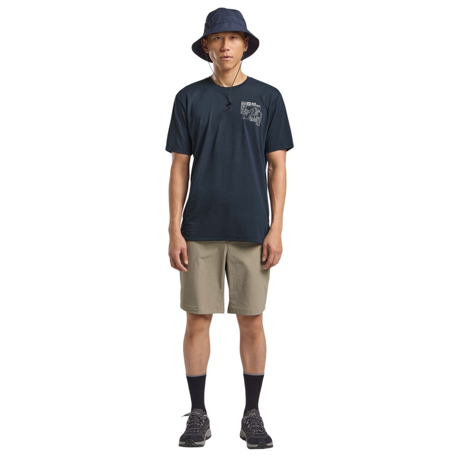 VONNAN GRAPHIC T M