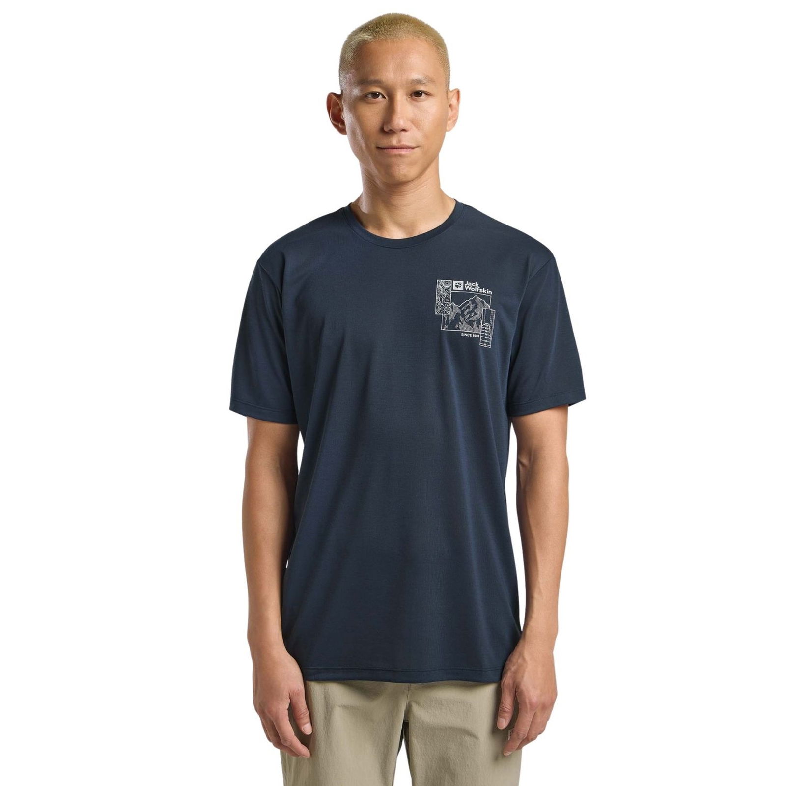 VONNAN GRAPHIC T M