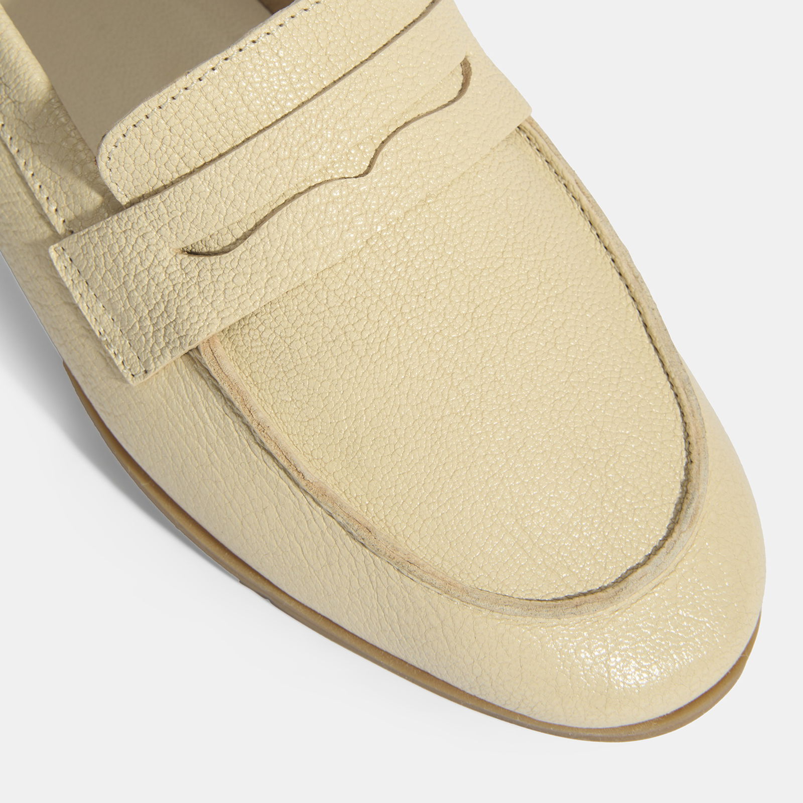 Kadın Bej Slip-On Deri Loafer