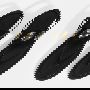  Kadın Siyah Metal Aksesuarlı Ayarlanabilir Tokalı Süet Sandalet