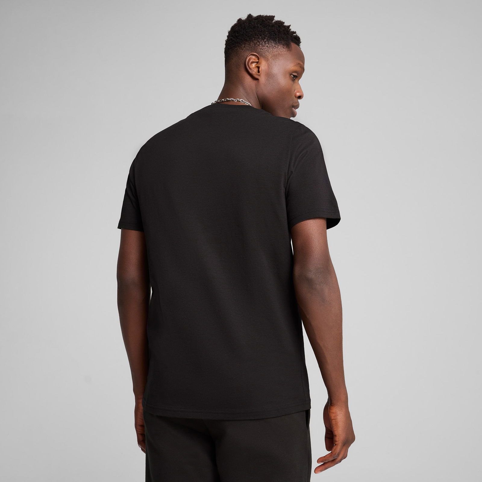 Puma Wardrobe Ess Graphic Erkek Siyah T-Shirt