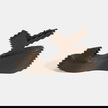  Kadın Kahve Ayarlanabilir Tokalı Deri Detaylı Dolgu Topuklu Süet Sandalet