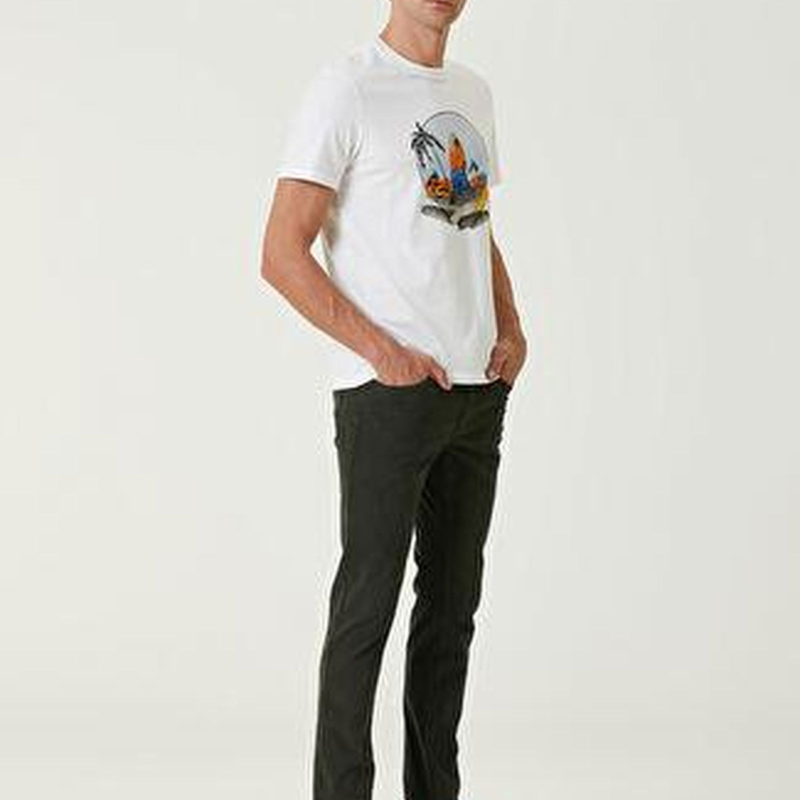 Beyaz Logo Baskılı T-shirt