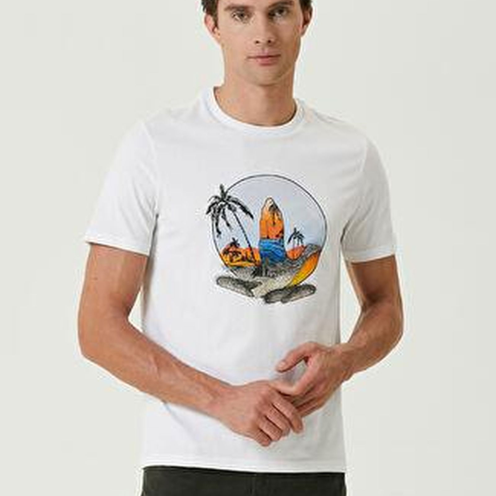 Beyaz Logo Baskılı T-shirt