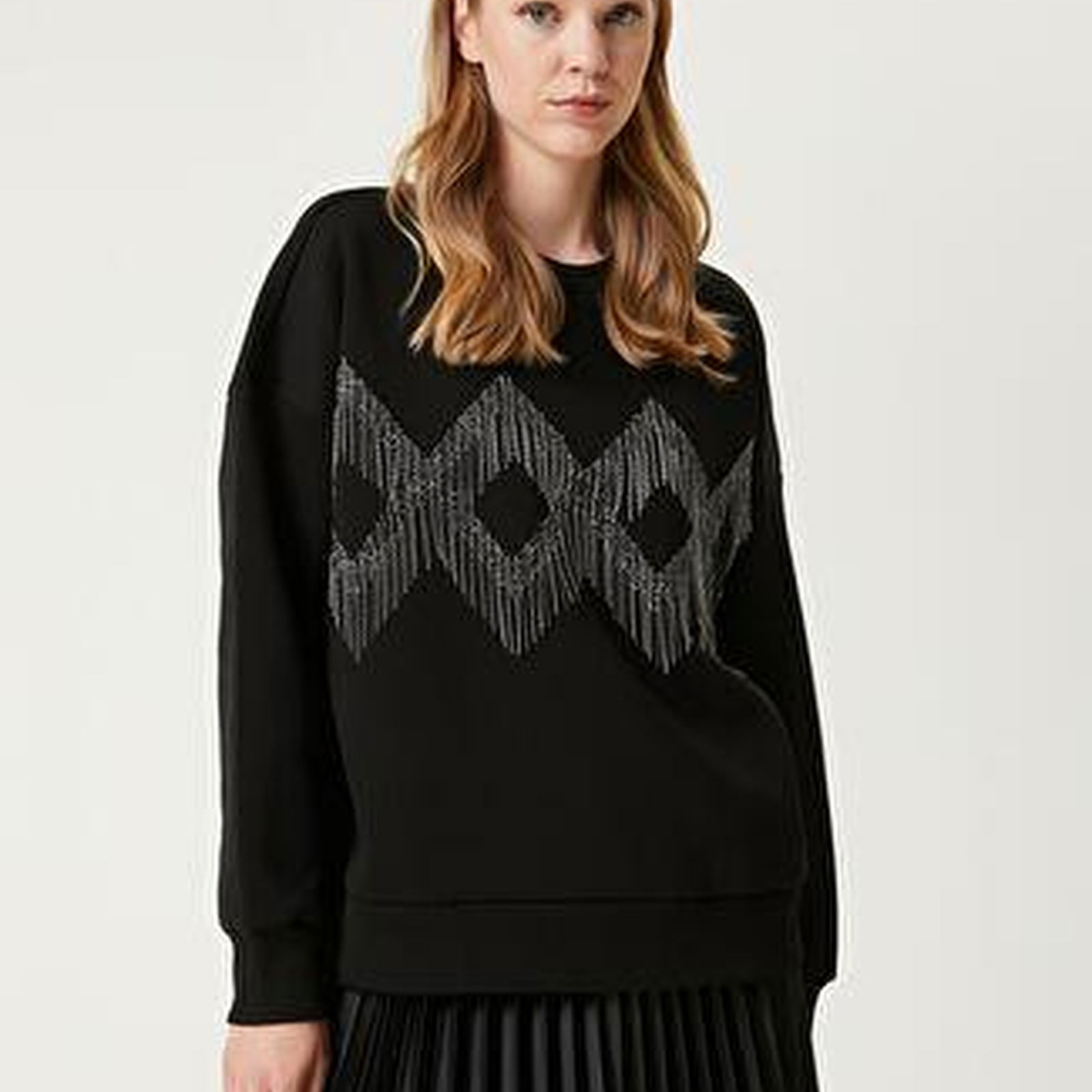 Siyah Zincir Detaylı Sweatshirt