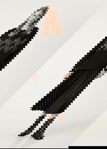  Siyah Zincir Detaylı Sweatshirt