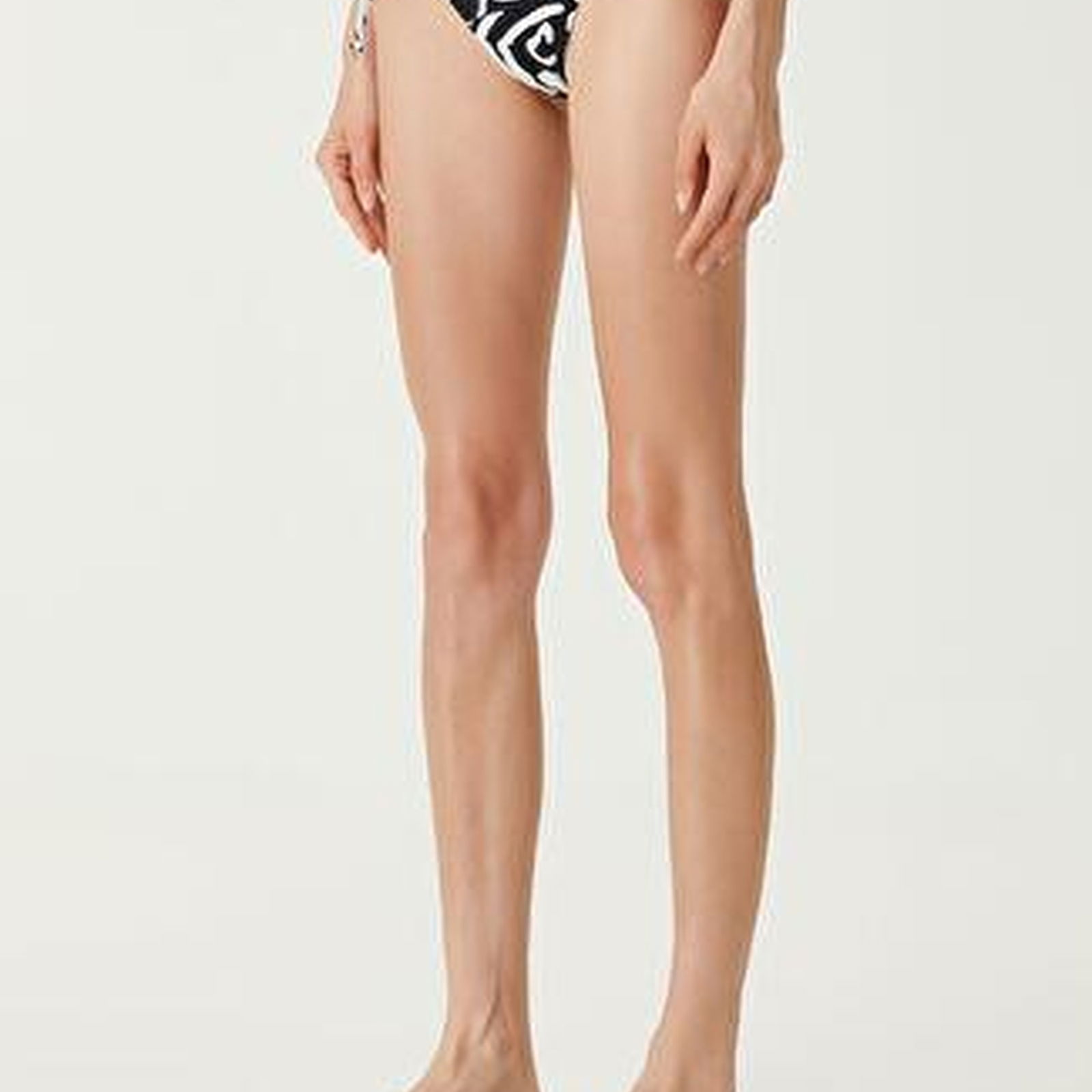 Siyah Beyaz Desenli Bikini Altı