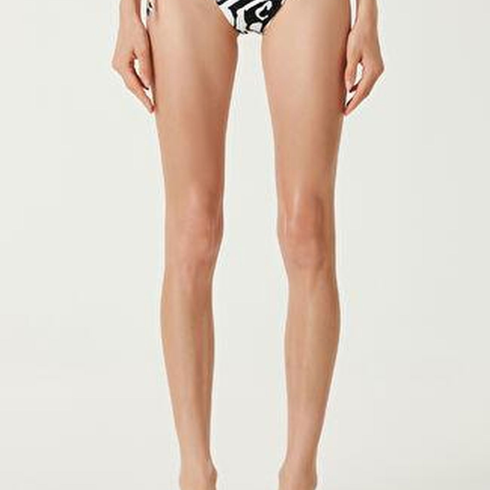Siyah Beyaz Desenli Bikini Altı