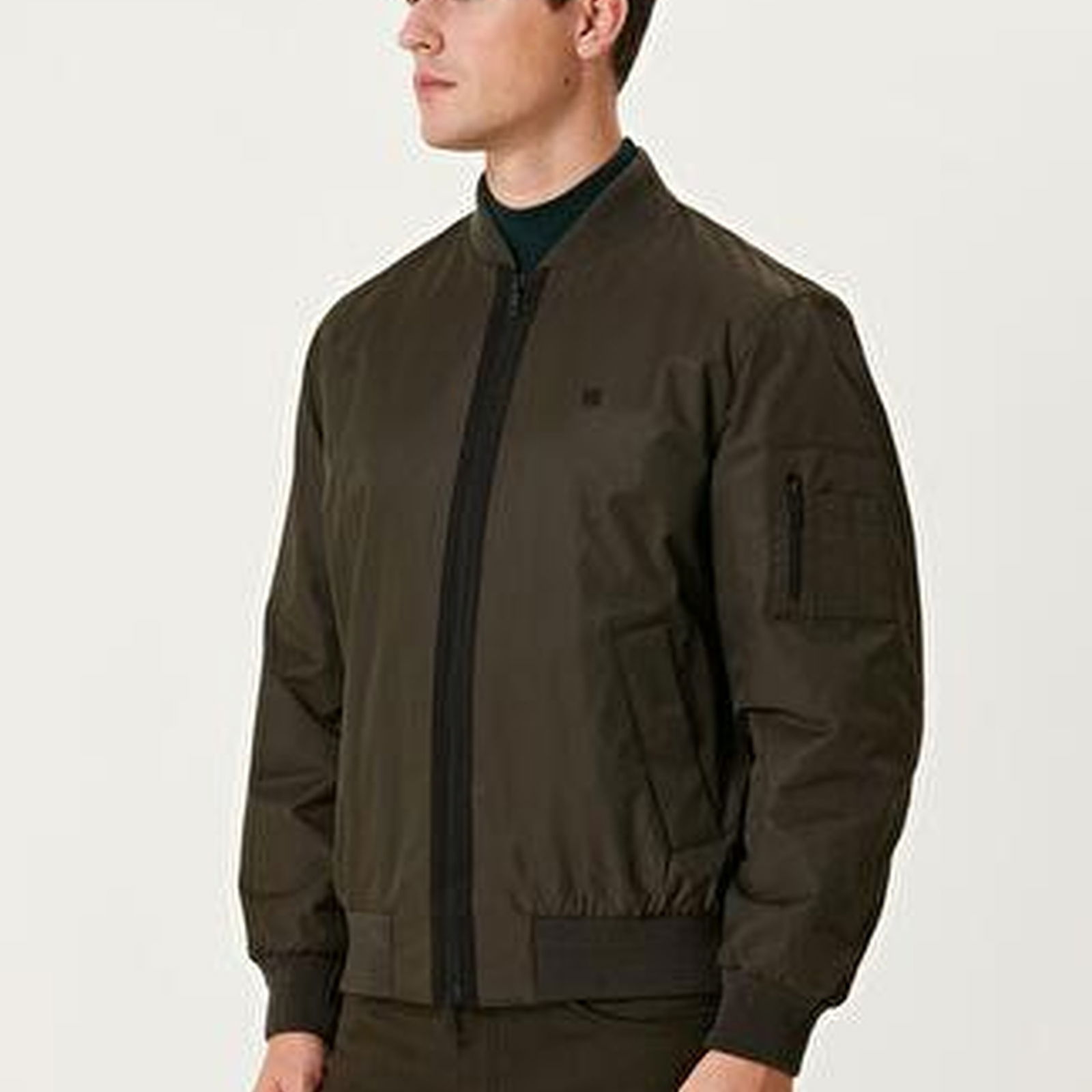 Haki Bomber Mont