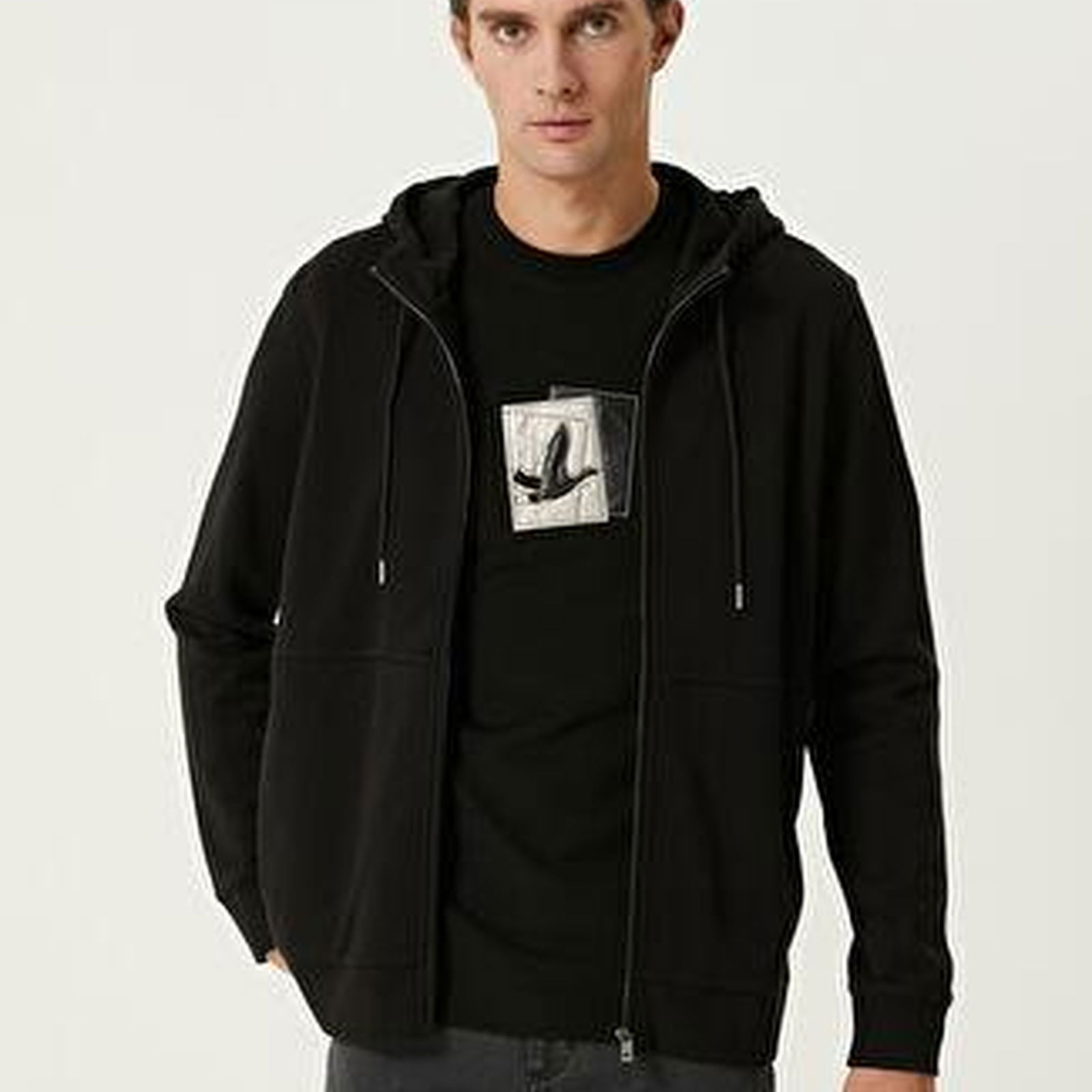 Siyah Kapüşonlu Sweatshirt