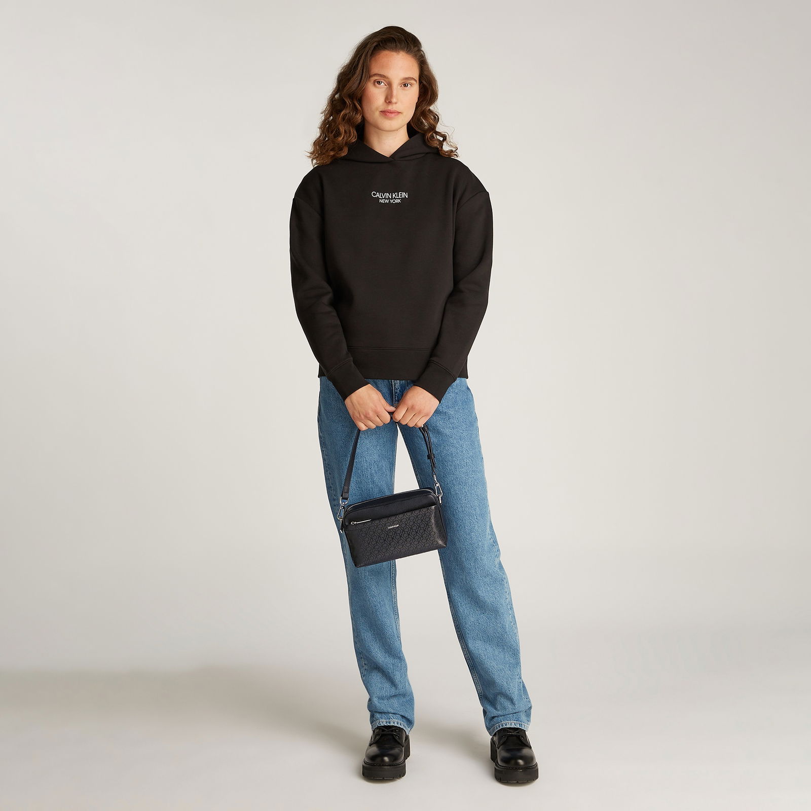 Calvin Klein Must Conv Camera Mono Kadın Siyah El Çantası
