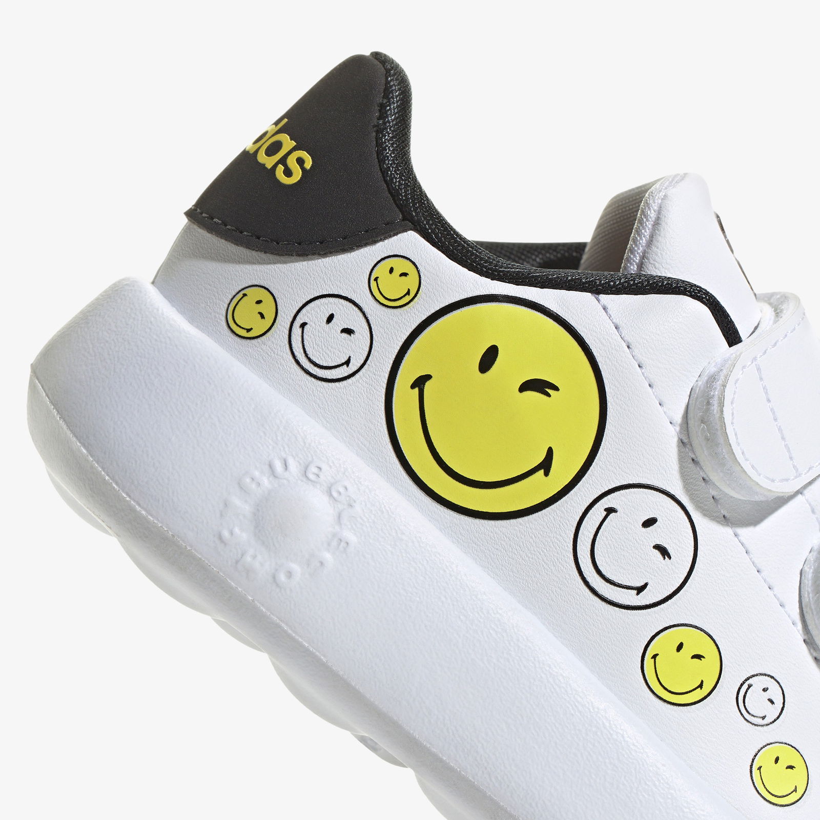 adidas Advantage Smiley Çocuk Beyaz Spor Ayakkabı
