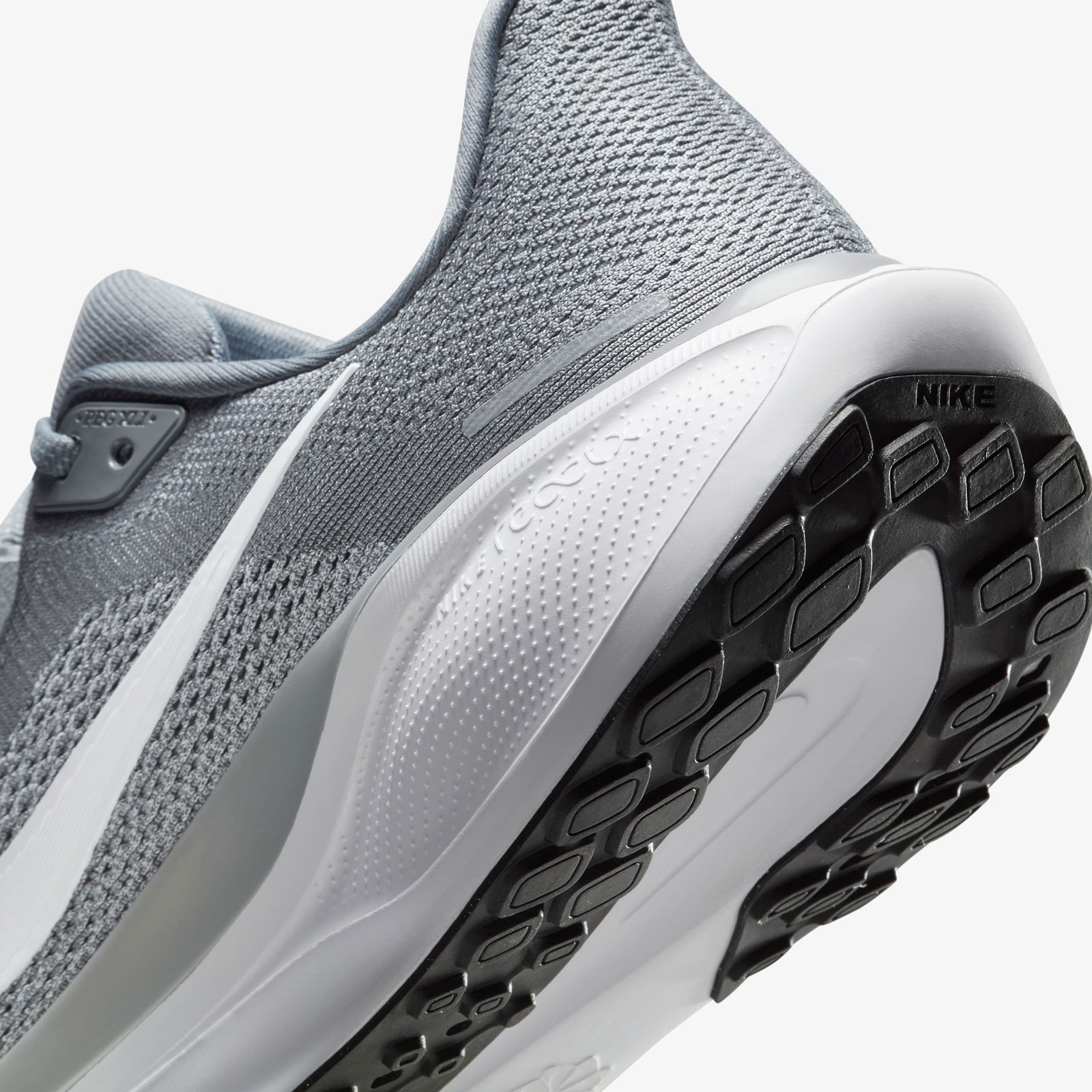 Nike Air Zoom Pegasus 41 Erkek Gri Koşu Ayakkabısı