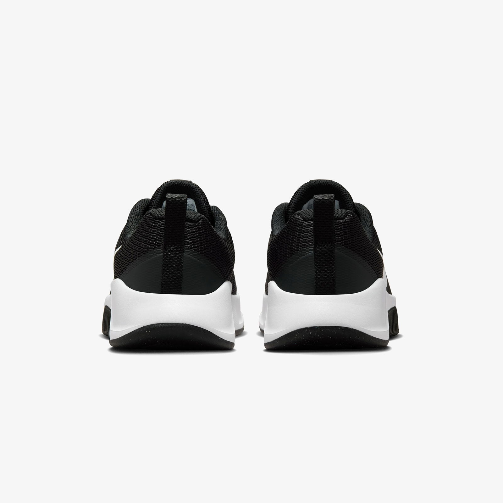 Nike MC Trainer 3 Erkek Siyah Spor Ayakkabı
