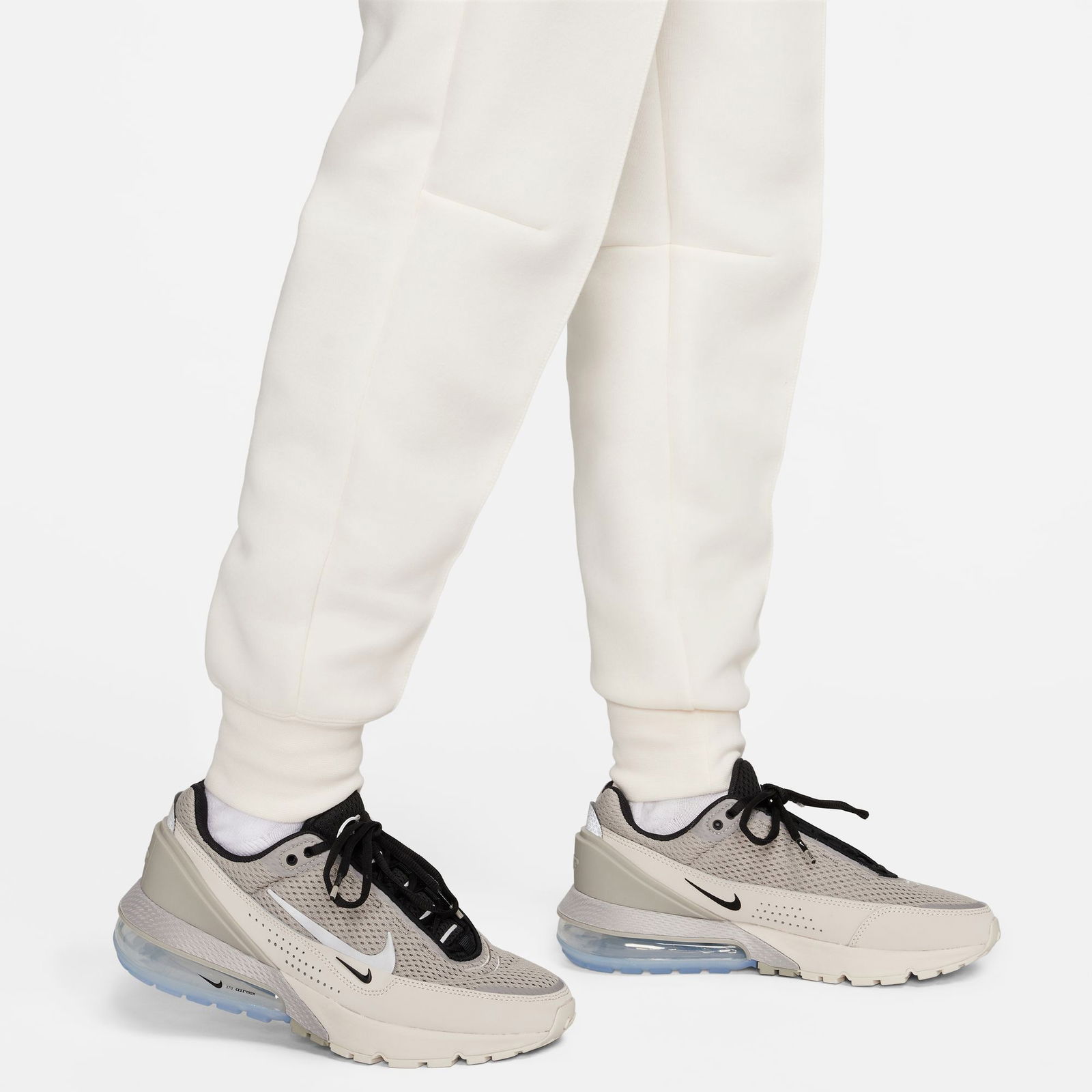 Nike Sportswear Tech Fleece Mid Rise Kadın Beyaz Eşofman Altı