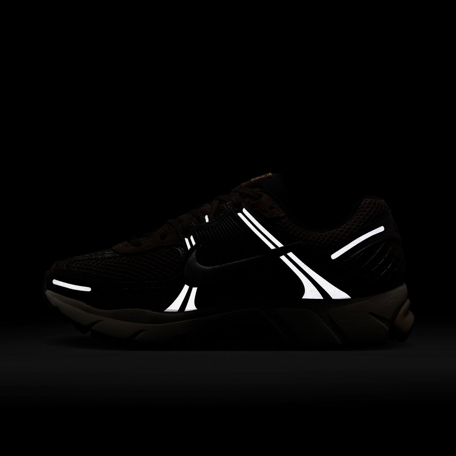 Nike Zoom Vomero 5 Kadın Kahverengi Spor Ayakkabı