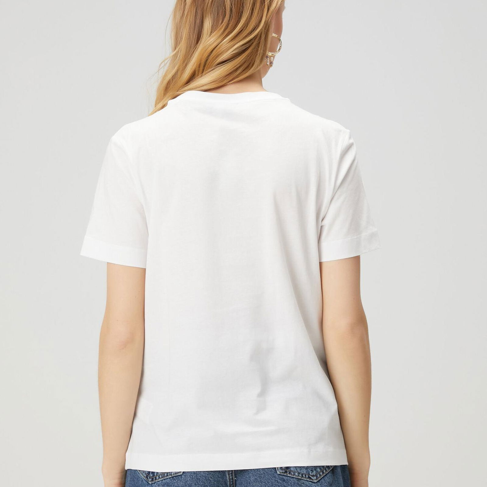 Beymen Club Kadin Kırık Beyaz Logo Detaylı Basic T-shirt