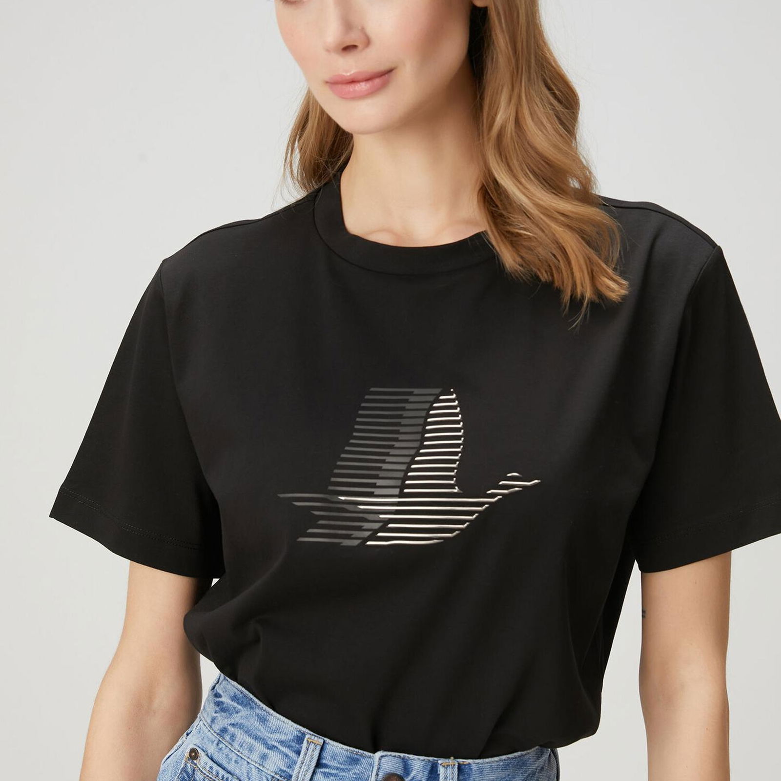 Beymen Club Kadin Siyah Çizgi Efektli Kaz Logolu T-shirt