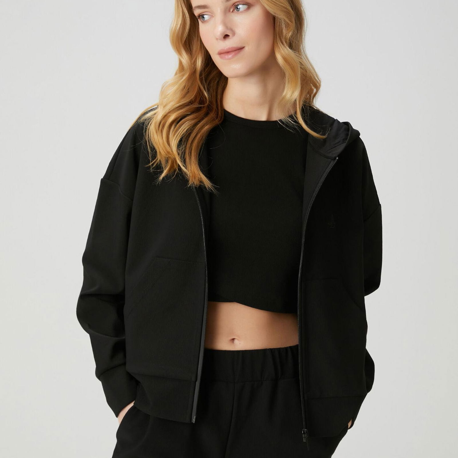 Beymen Club Kadin Siyah Kapüşonlu Fermuarlı Sweatshirt